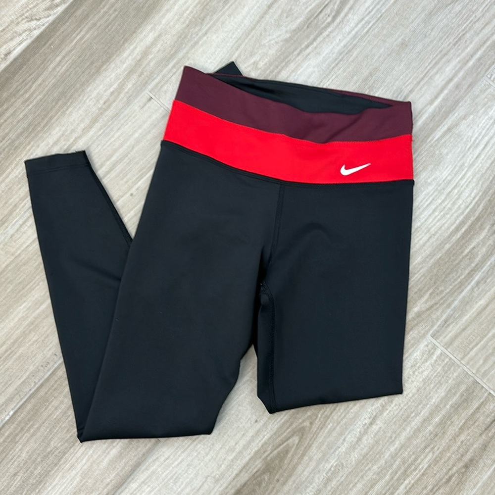Black nike dri fit leggings with red waistband size XS